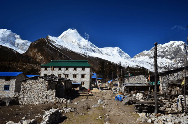 accomodation in manaslu